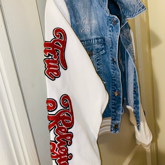 ✨TRUE RELIGION VARSITY DENIM CROP JACKET ✨ - Picture 15 of 16